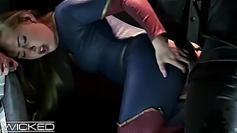 Provocação de pau: Ataque anal da Supergirl em Braniac