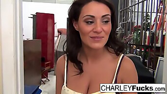 Η Charley ...